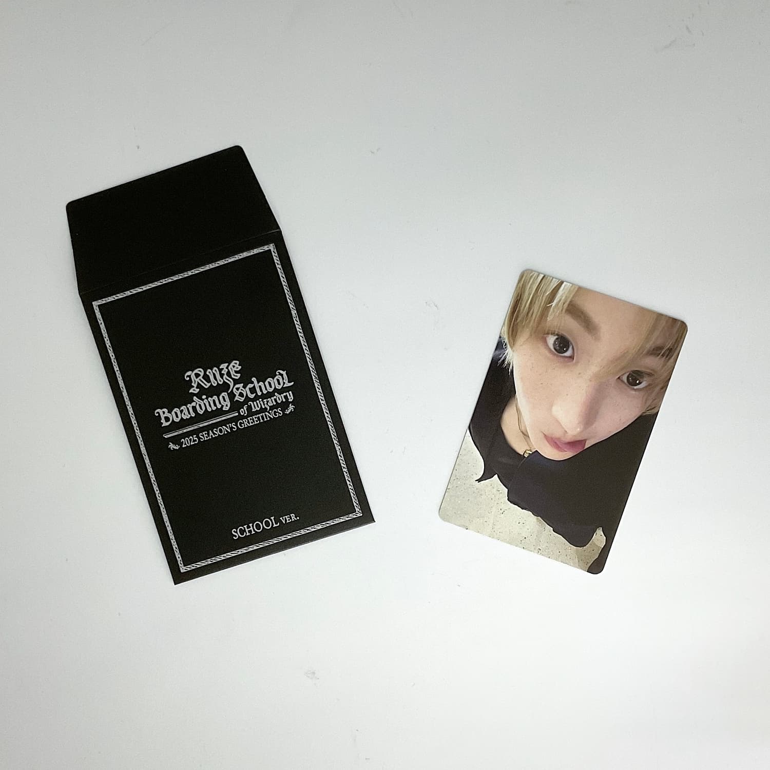 라이즈 앤톤 2025 시즌그리팅 포토카드 A_2 RIIZE ANTON 2025 SEASON’S GREETING PHOTOCARD A_2