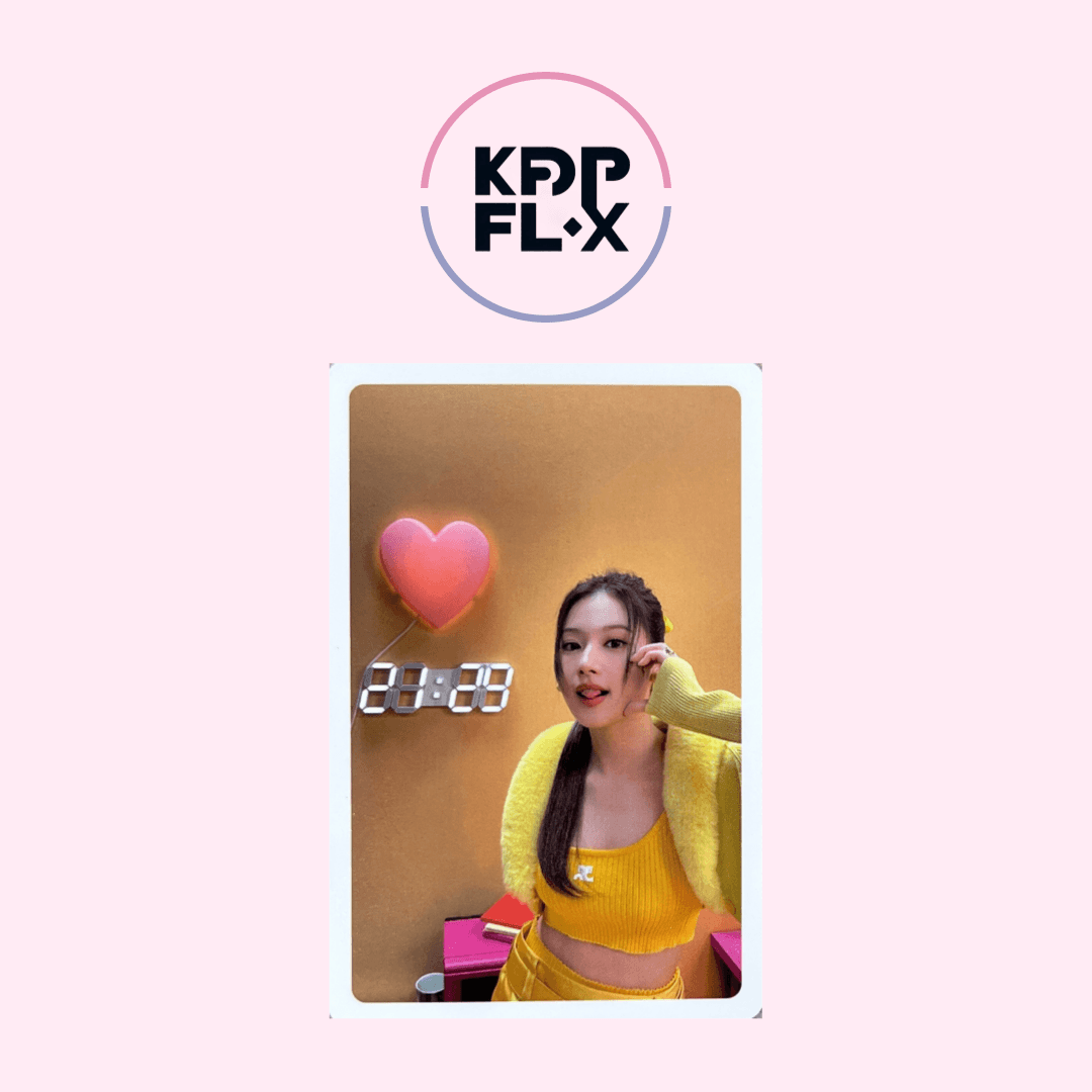 [사나] 트와이스 - [BETWEEN 1&2] COMPLETE VER 예판 특전 사나 포카 공식 포토카드