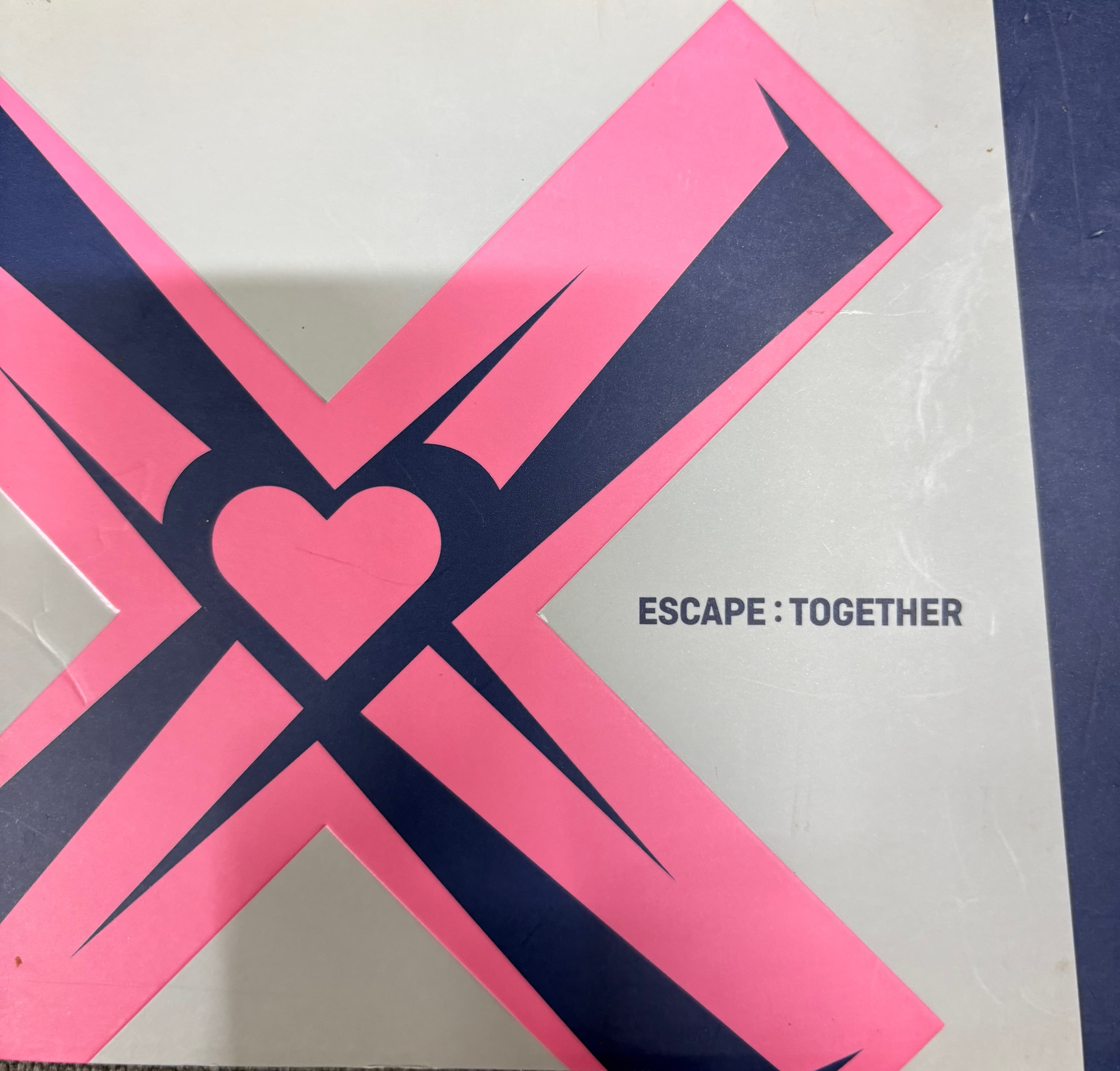 투모로우바이투게더 - 혼돈의 장 Escape Ver. 포카X [CD]